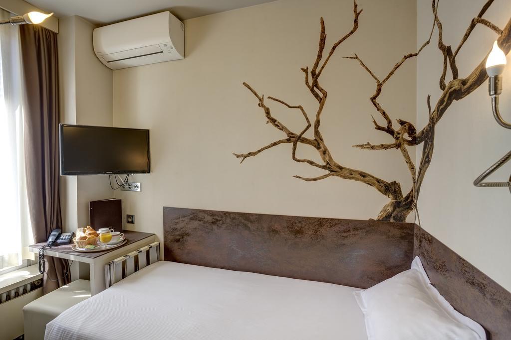 Small Single Room,132782187:JPEG