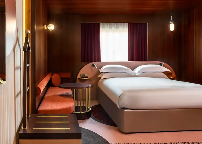 Hôtel accueillant les animaux: MGallery Nest Paris La Défense Ex Sofitel